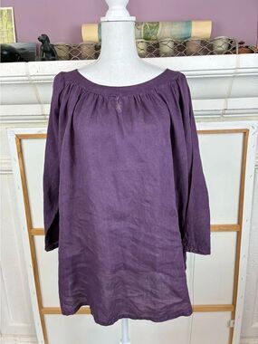 Match Point Pure Linen Tunic w/ round collar keyhole neck side vents